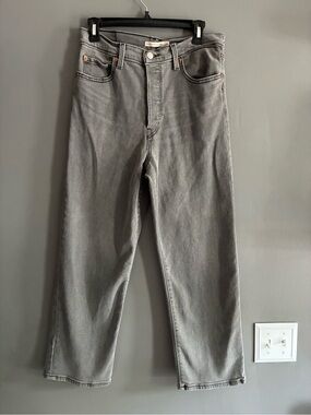 Levi’s Ribcage Straight Ankle Jeans Charcoal Gray Size 29